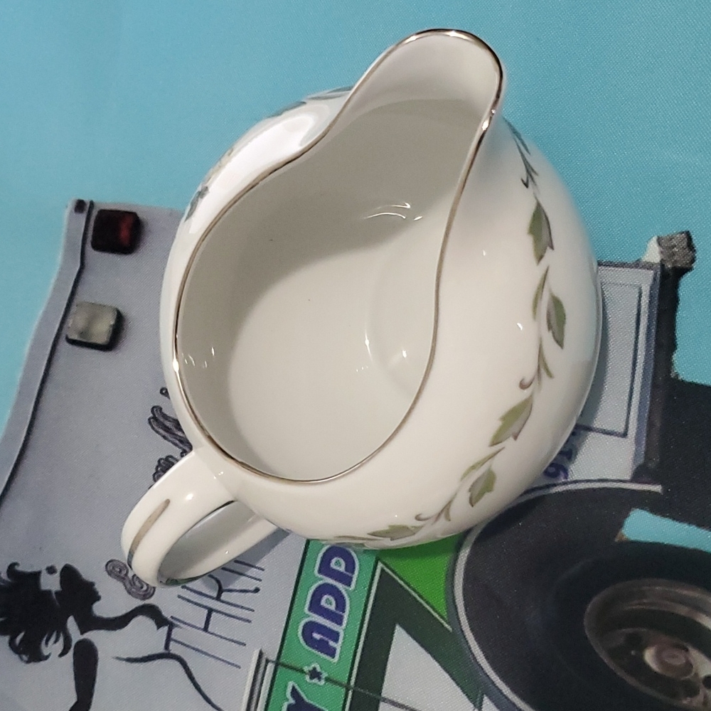 Flair Fine China Irene Pattern 7pc